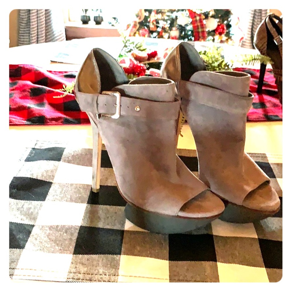 Camilla skovgaard platform suede heels